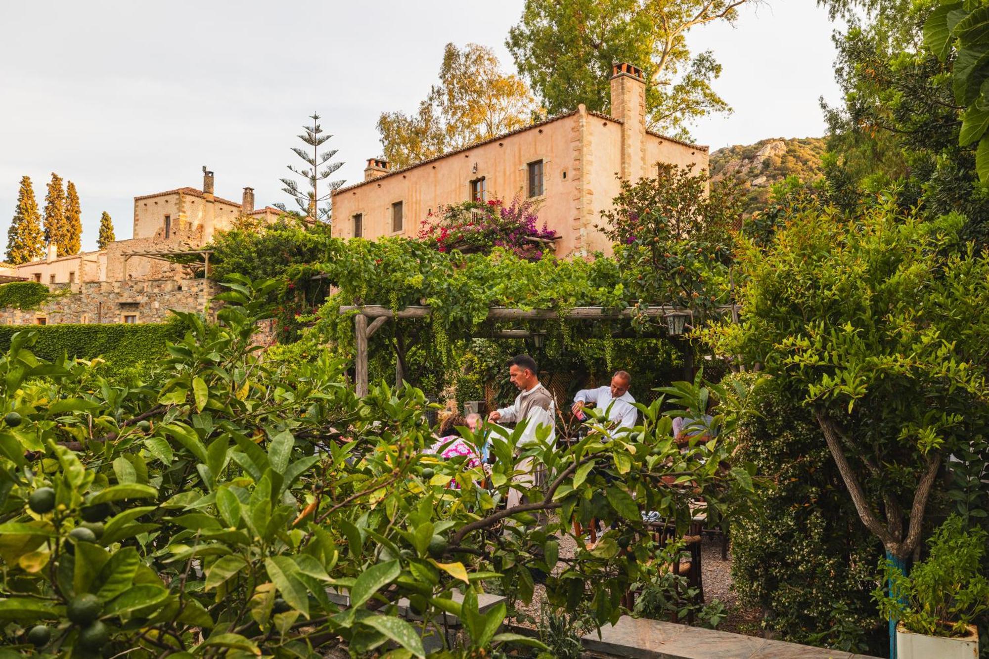 Kinsterna Hotel Monemvasia Ngoại thất bức ảnh