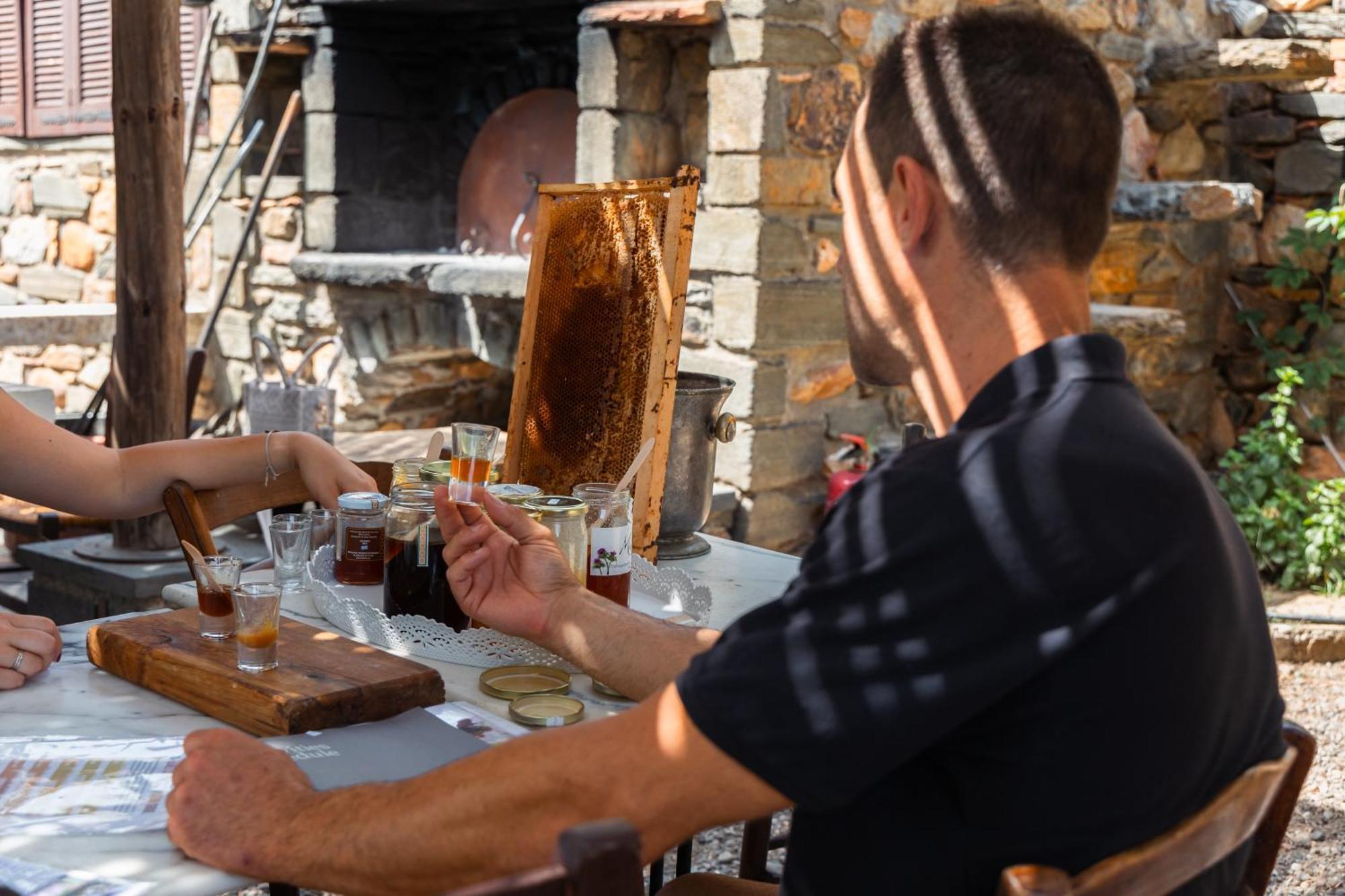 Kinsterna Hotel Monemvasia Ngoại thất bức ảnh